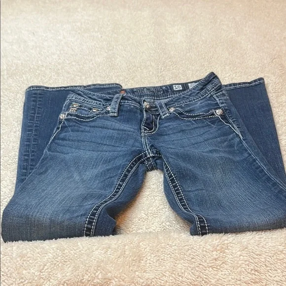 Girls Miss Me Jeans - Picture 8 of 9